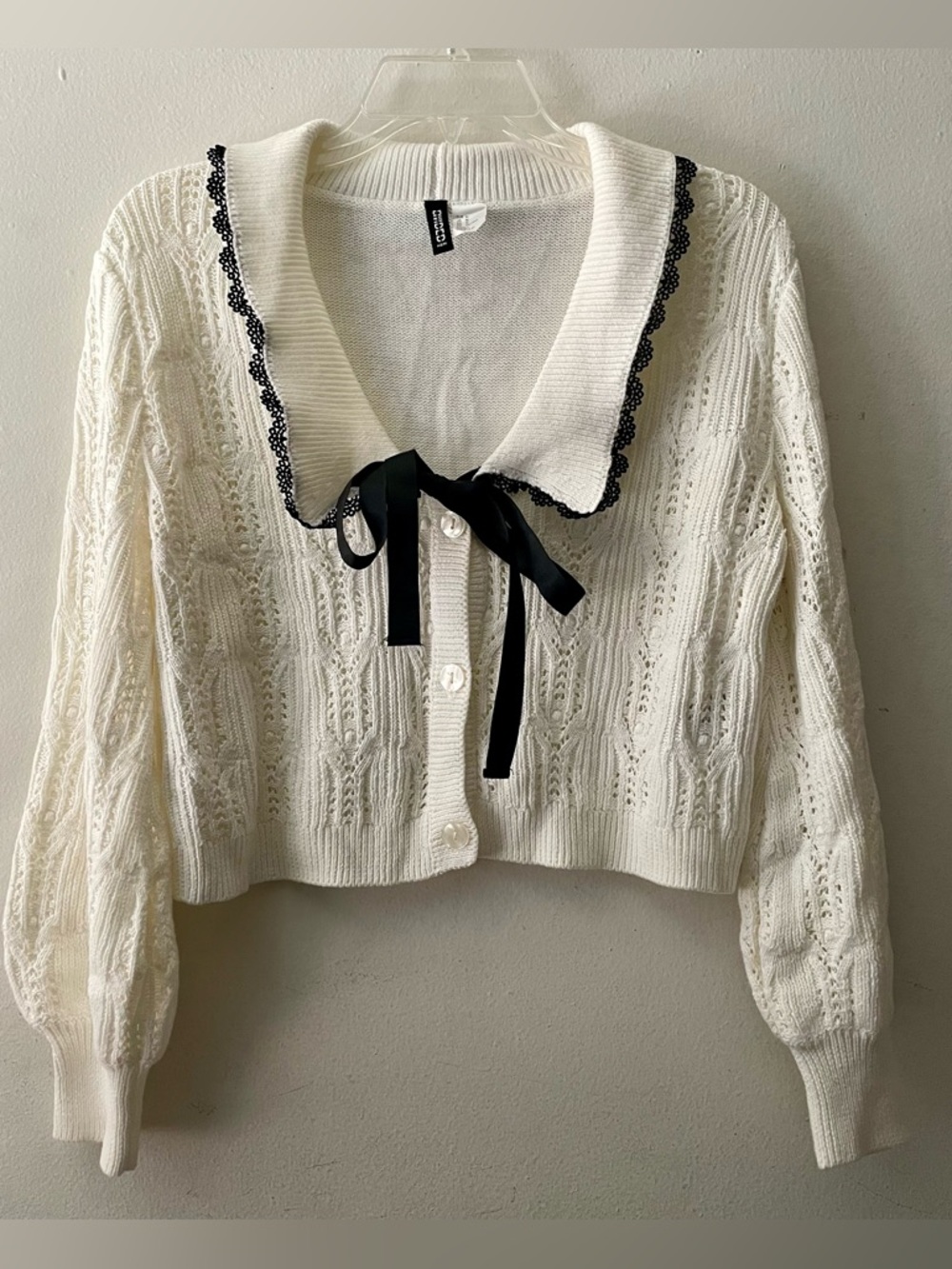 H&M V-Neck Lace Trim Bow Cropped Sweater